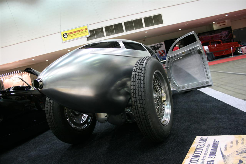 Illustration for article titled 2009 Detroit Autorama: Dan Webb's Golden Submarine Debuts!